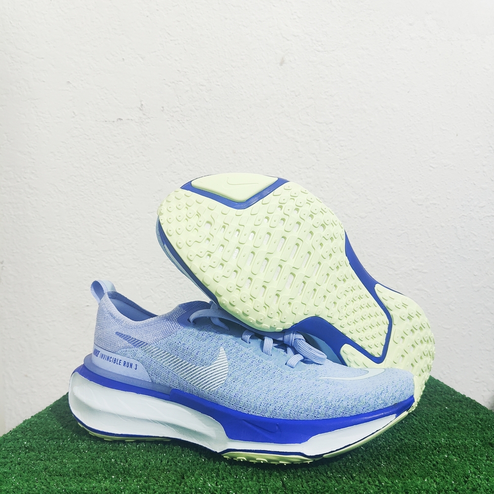Nike ZoomX Invincible Run Flyknit 3 Aluminum Sneakers